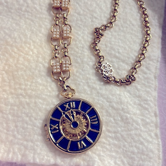 vintage locket necklace - Picture 4 of 8